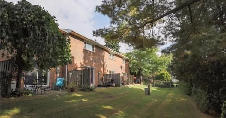 4-125 Livingston Avenue, Grimsby, ON, L3M 4S5 - 13