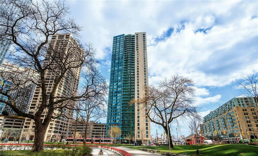 3111-77 Harbour Square, Toronto, ON, M5J 2S2 - 2