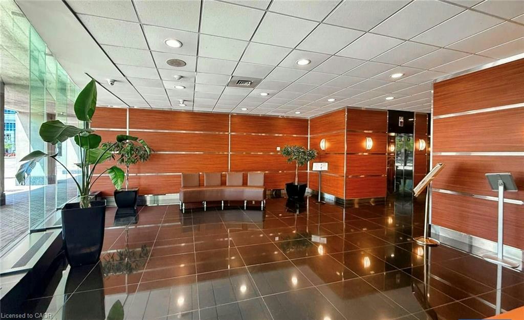 3111-77 Harbour Square, Toronto, ON, M5J 2S2 - 5