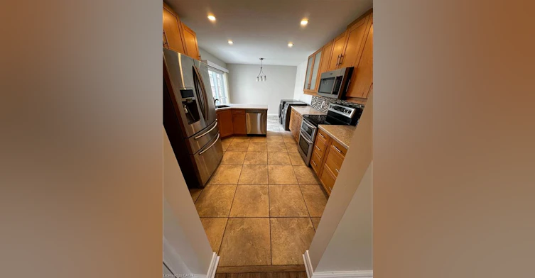 Upper-535 Appledale Crescent, Waterloo, ON, N2T 1V8 - 16