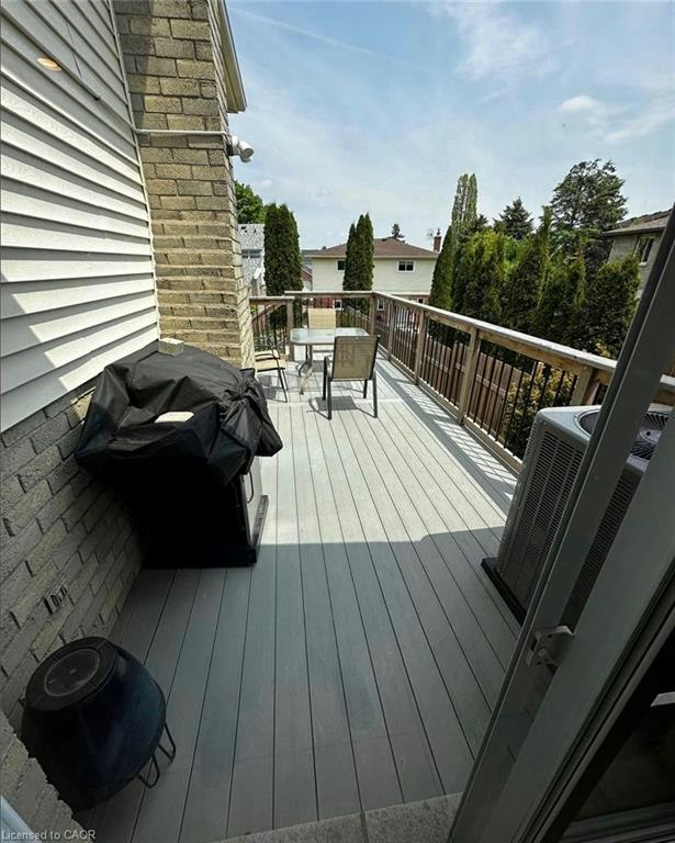 Upper-535 Appledale Crescent, Waterloo, ON, N2T 1V8 - 5