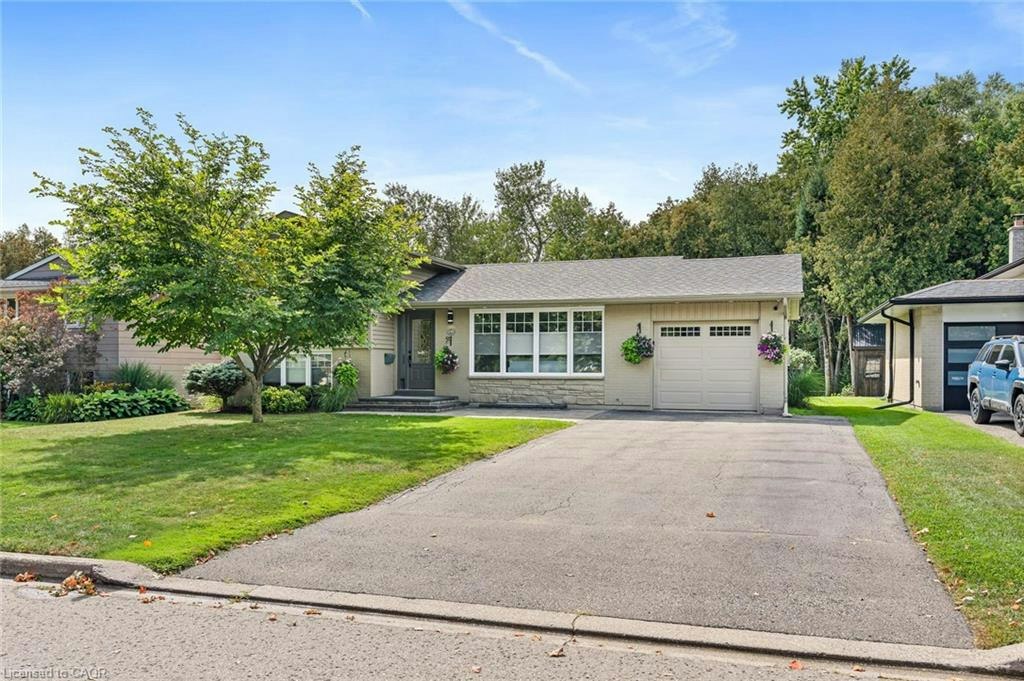 132 Elmore Drive, Halton Hills, ON, L7J 1T2