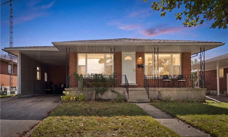99 Linnwood Avenue