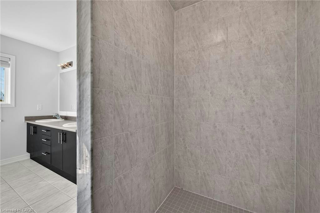 165 Lormont Boulevard, Hamilton, ON, L8J 0K2 - 37