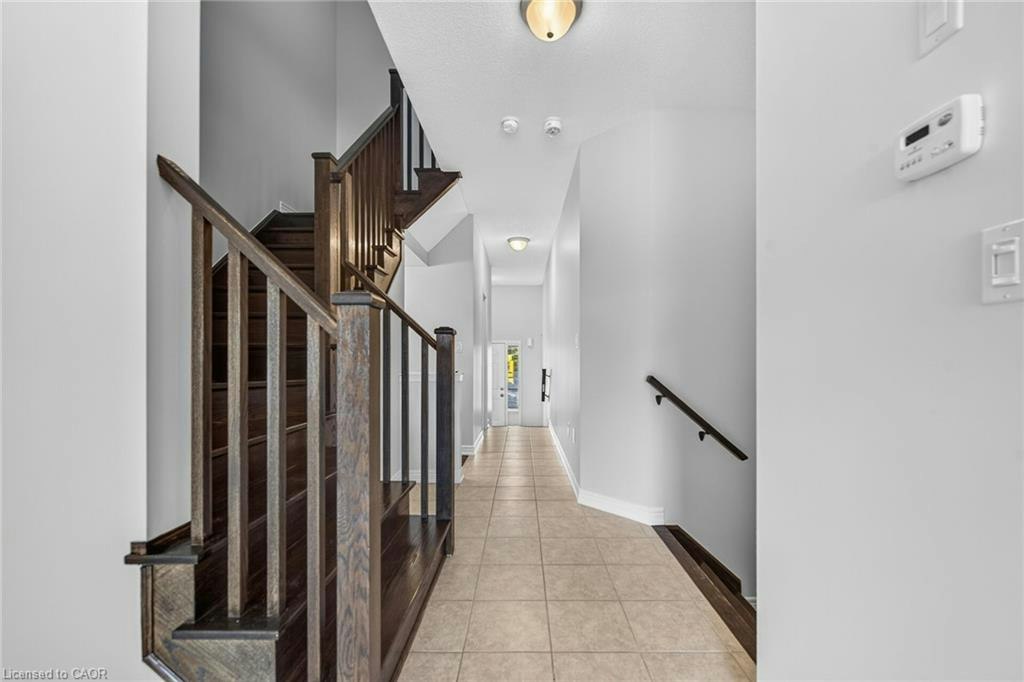 165 Lormont Boulevard, Hamilton, ON, L8J 0K2 - 8