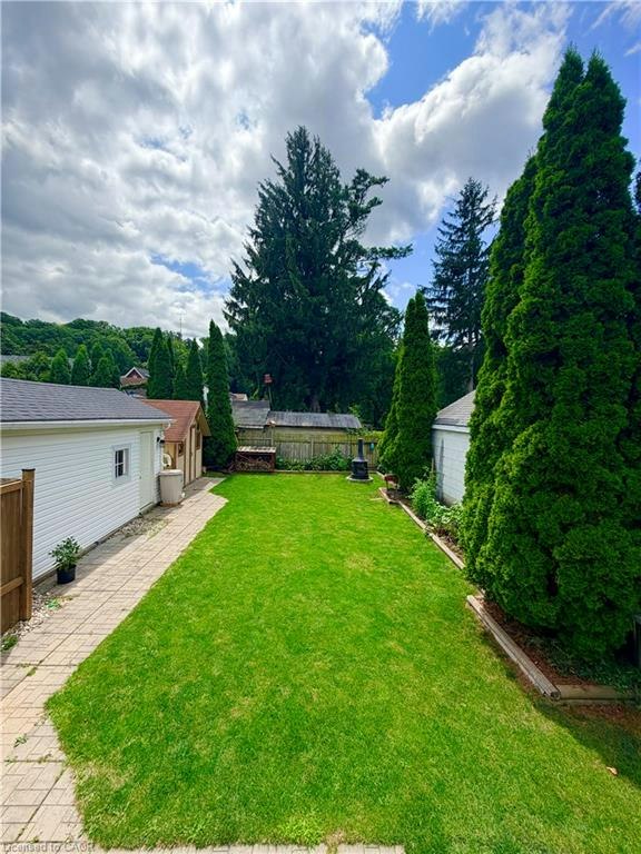 202 Colborne Street W, Brantford, ON, N3T 1L7 - 22