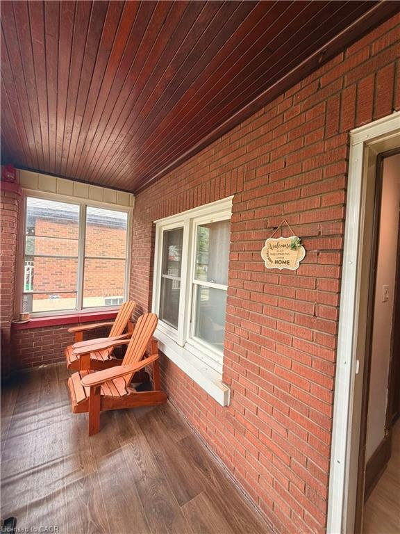 202 Colborne Street W, Brantford, ON, N3T 1L7 - 2