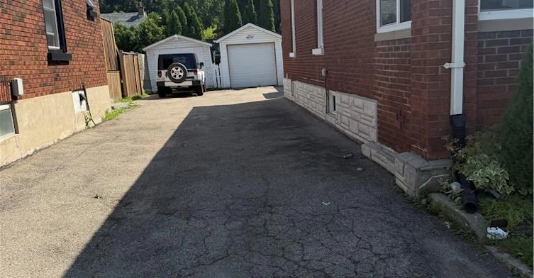 202 Colborne Street W, Brantford, ON, N3T 1L7 - 24