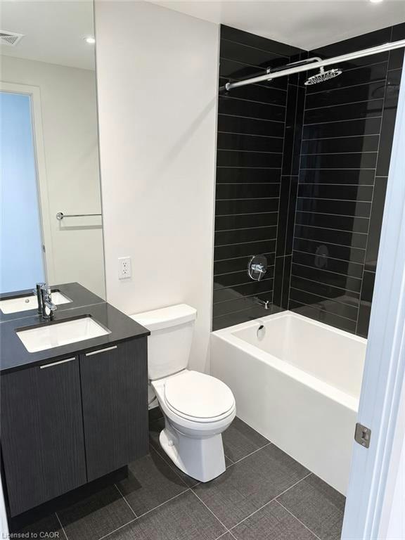 7402-448 Burnhamthorpe Road W, Mississauga, ON, L5B 0R4 - 10