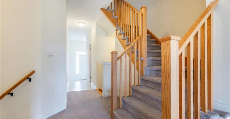175 Lormont Boulevard, Hamilton, ON, L8J 0K1 - 8