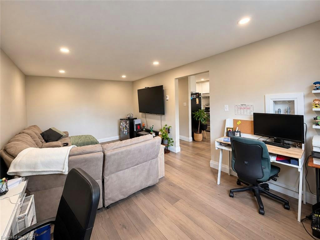 1-226 Heiman Street, Kitchener, ON, N2M 3M3 - 4