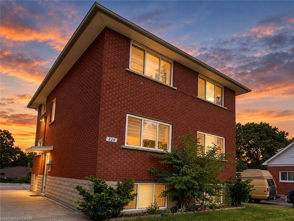 1-226 Heiman Street, Kitchener, ON, N2M 3M3