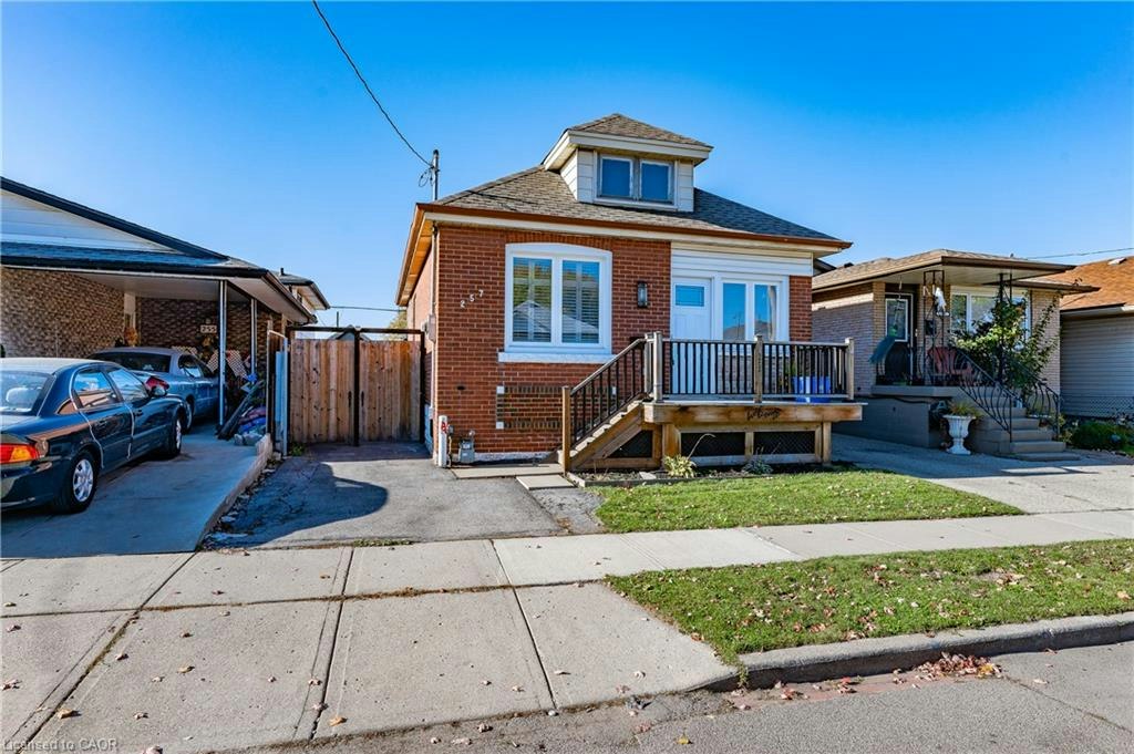 257 Tragina Avenue N, Hamilton, ON, L8H 5C9