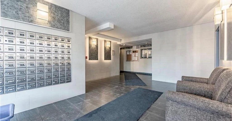 105-18 Holborn Court, Kitchener, ON, N2A 4A1 - 4