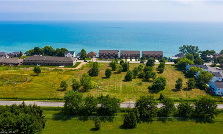 38 New Lakeshore Road