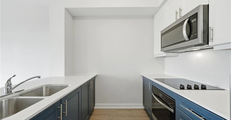 414-600 North Service Road, Hamilton, ON, L8E 0L2 - 9