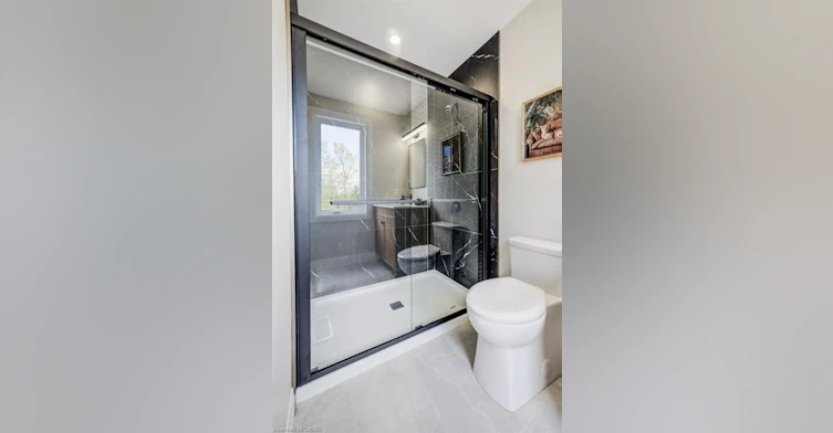 2-Upper unit (The Grove)-210 Heritage Drive, Kitchener, ON, N2B 0B5 - 17