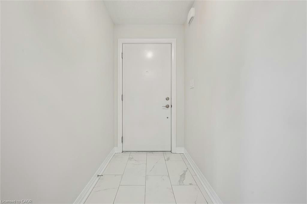 2 Vitality Drive, Kitchener, ON, N2R 0R7 - 5