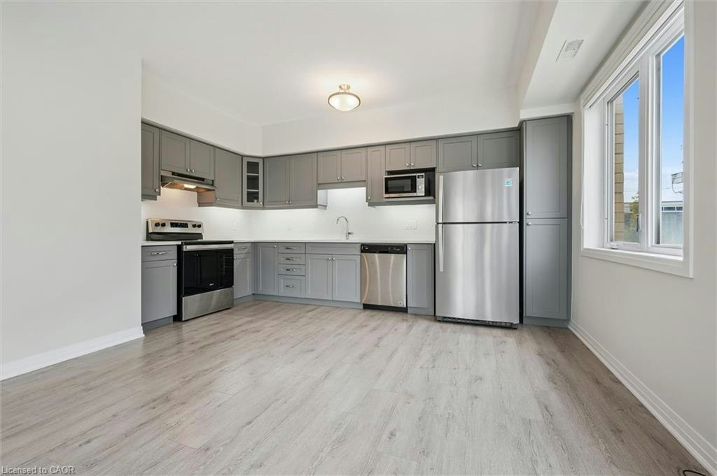 2 Vitality Drive, Kitchener, ON, N2R 0R7 - 9