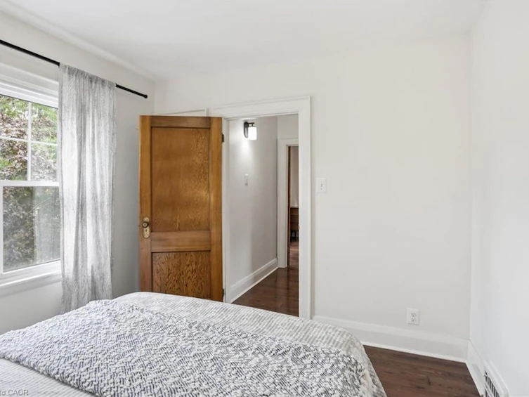 17 Tuxedo Avenue S, Hamilton, ON, L8K 2R7 - 33