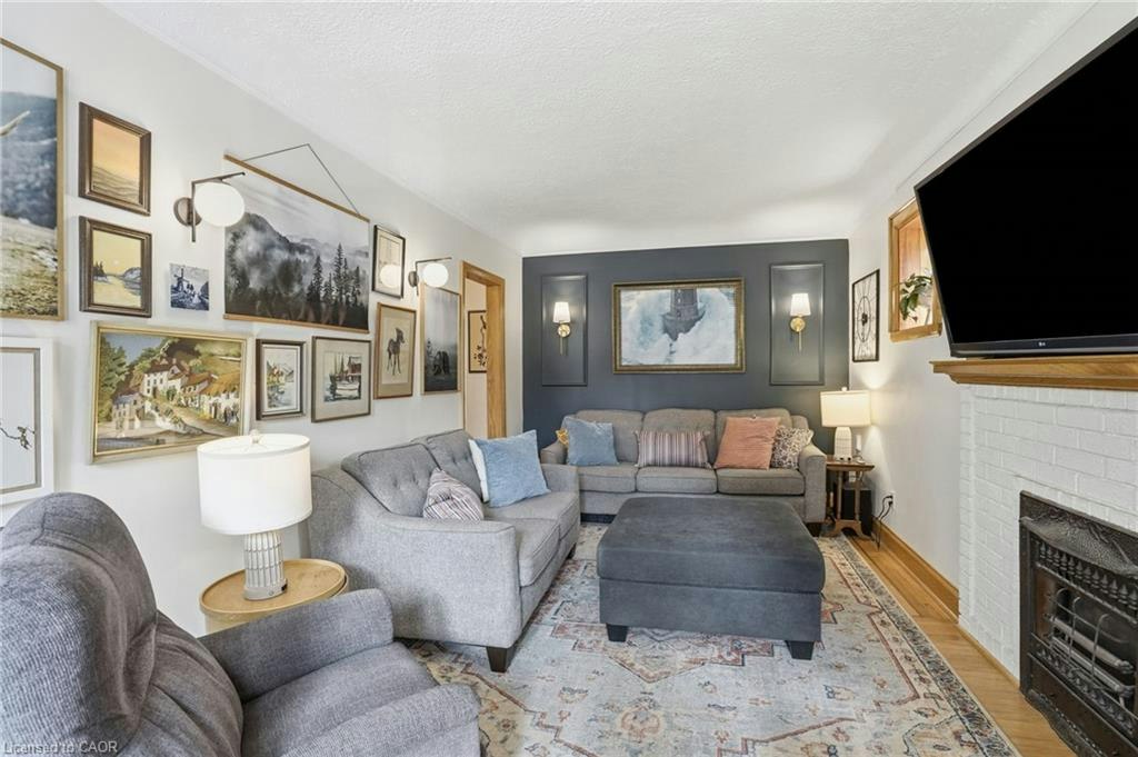 17 Tuxedo Avenue S, Hamilton, ON, L8K 2R7 - 9