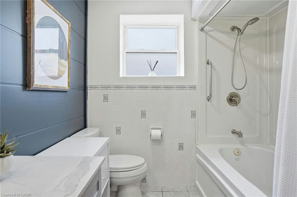 17 Tuxedo Avenue S, Hamilton, ON, L8K 2R7 - 23