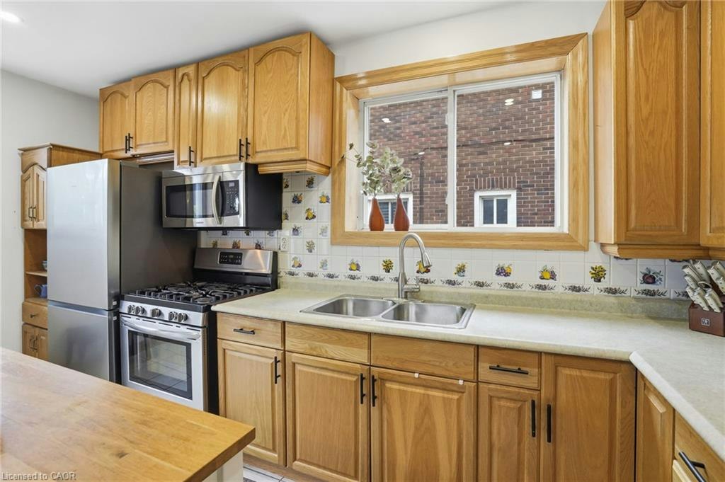 17 Tuxedo Avenue S, Hamilton, ON, L8K 2R7 - 15
