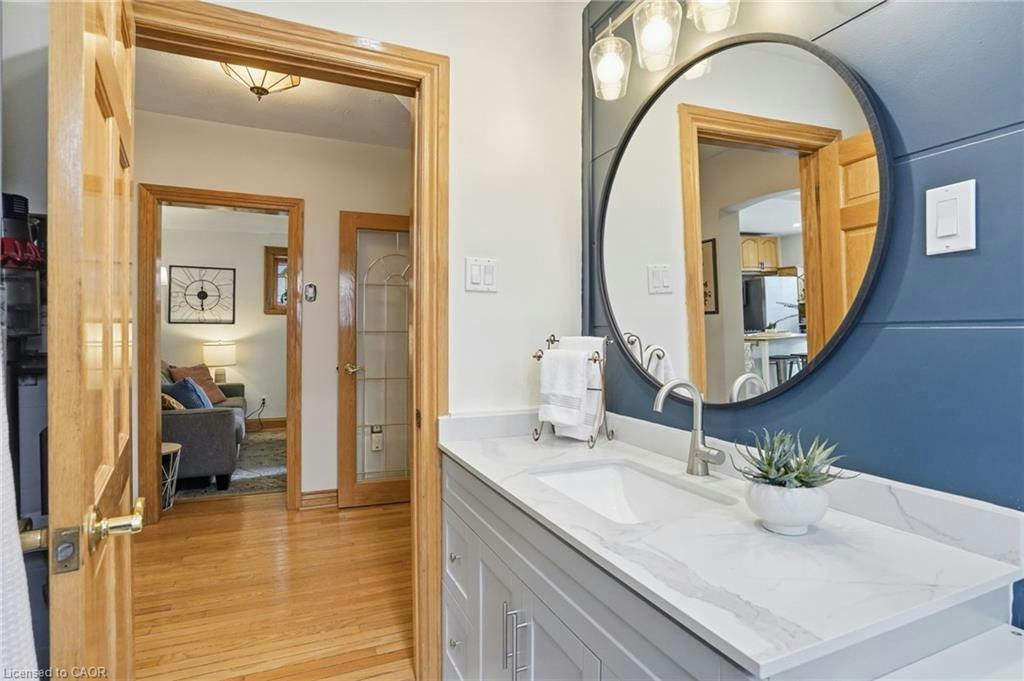 17 Tuxedo Avenue S, Hamilton, ON, L8K 2R7 - 24