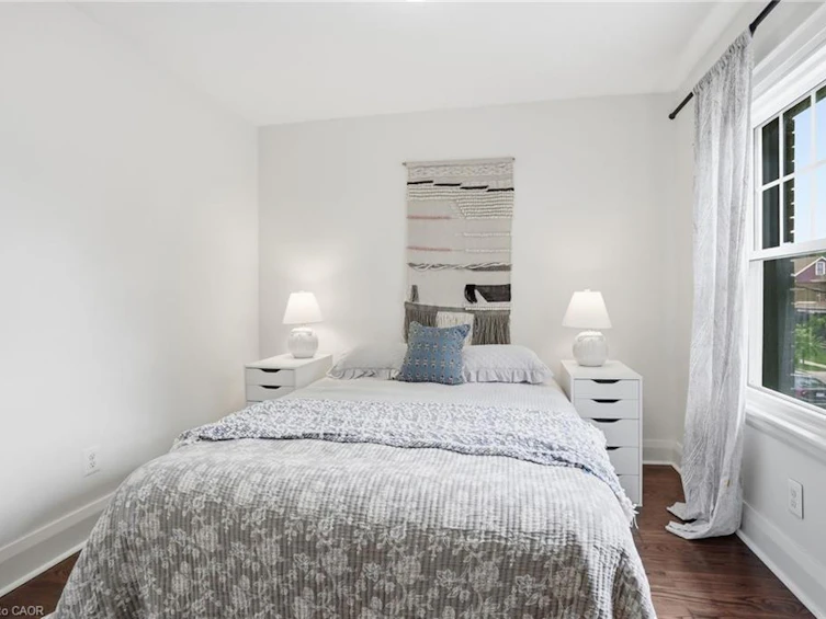 17 Tuxedo Avenue S, Hamilton, ON, L8K 2R7 - 31
