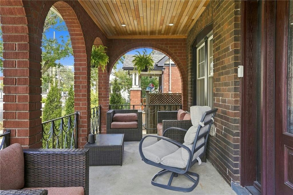 17 Tuxedo Avenue S, Hamilton, ON, L8K 2R7 - 3
