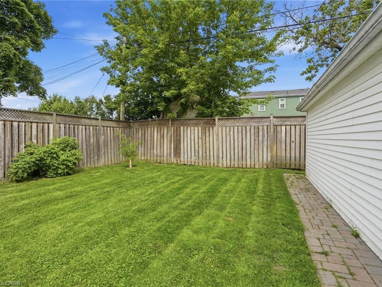 17 Tuxedo Avenue S, Hamilton, ON, L8K 2R7 - 49