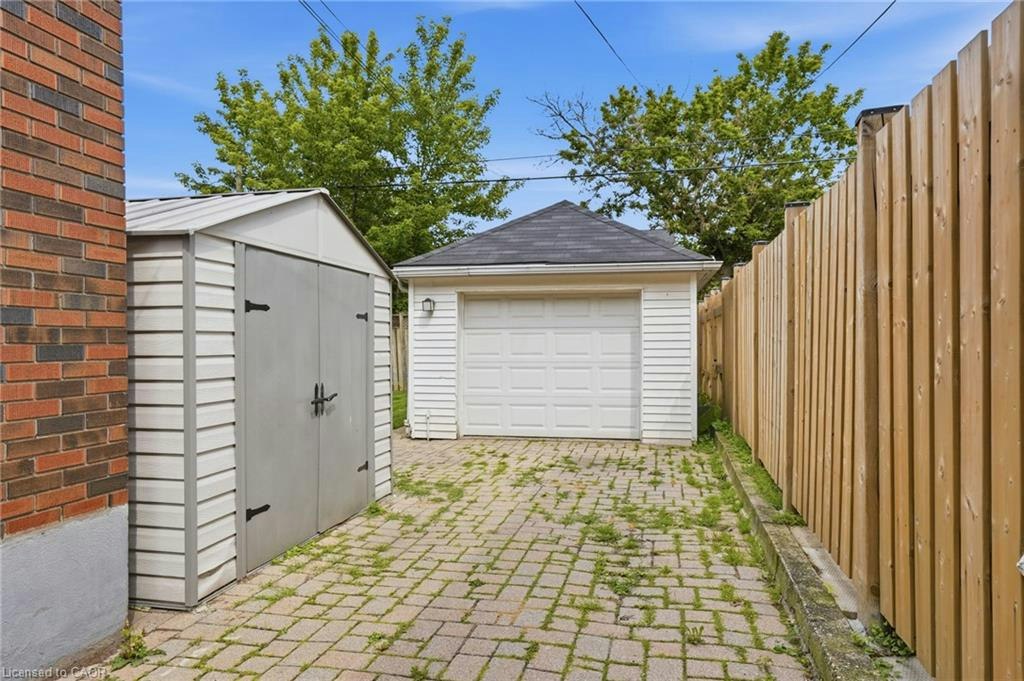 17 Tuxedo Avenue S, Hamilton, ON, L8K 2R7 - 48