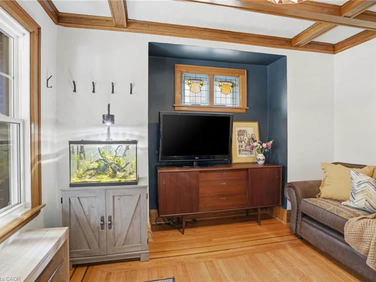 17 Tuxedo Avenue S, Hamilton, ON, L8K 2R7 - 5