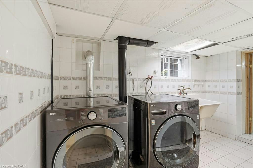17 Tuxedo Avenue S, Hamilton, ON, L8K 2R7 - 46