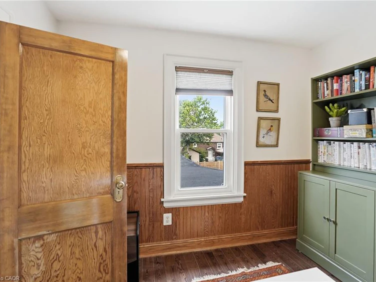 17 Tuxedo Avenue S, Hamilton, ON, L8K 2R7 - 29