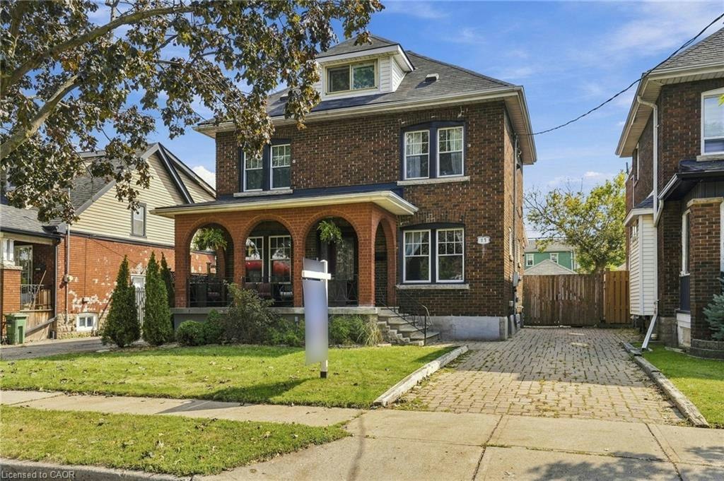 17 Tuxedo Avenue S, Hamilton, ON, L8K 2R7 - 2