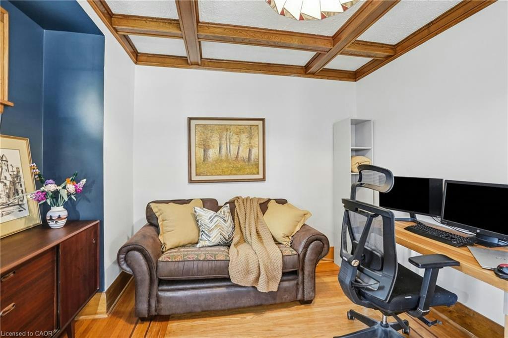 17 Tuxedo Avenue S, Hamilton, ON, L8K 2R7 - 7