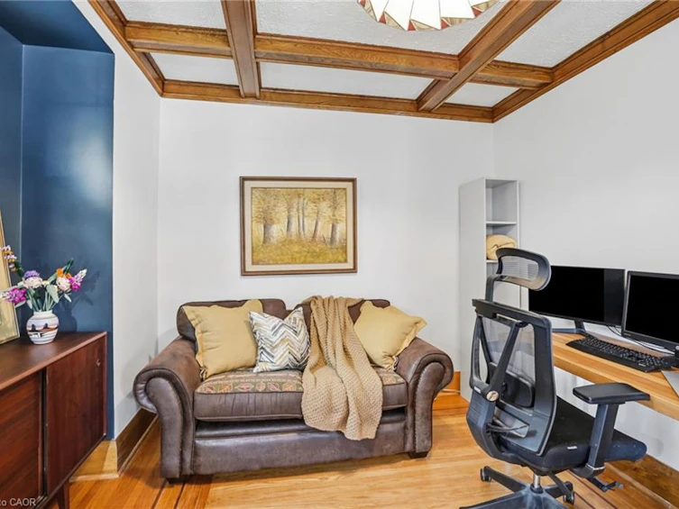 17 Tuxedo Avenue S, Hamilton, ON, L8K 2R7 - 7