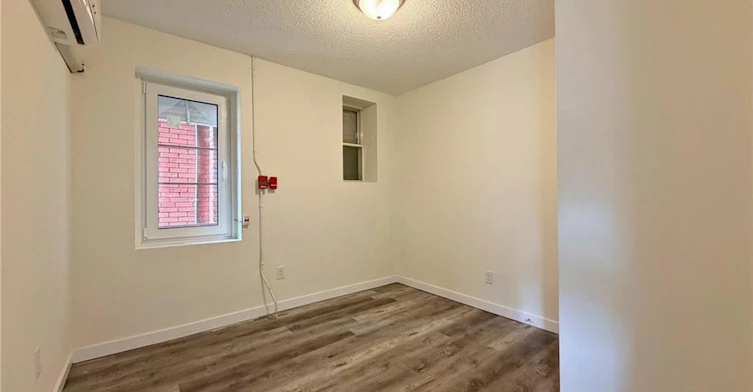 9-120 Charles Street, Hamilton, ON, L8P 3E6 - 7