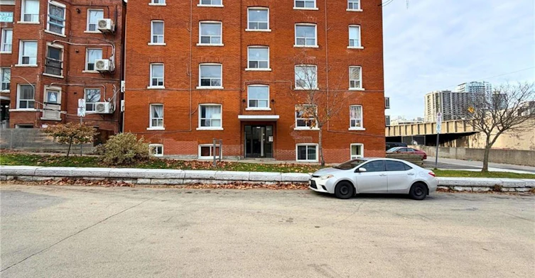 9-120 Charles Street, Hamilton, ON, L8P 3E6 - 11