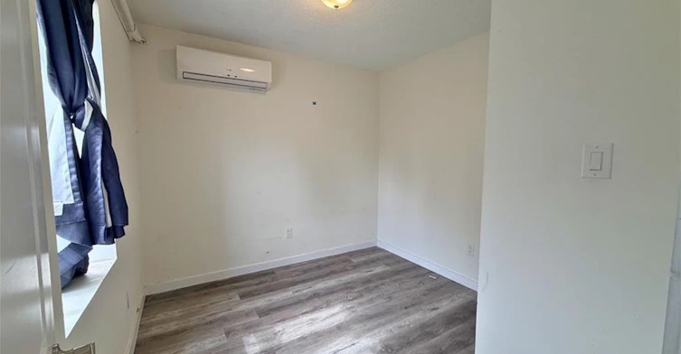 9-120 Charles Street, Hamilton, ON, L8P 3E6 - 5
