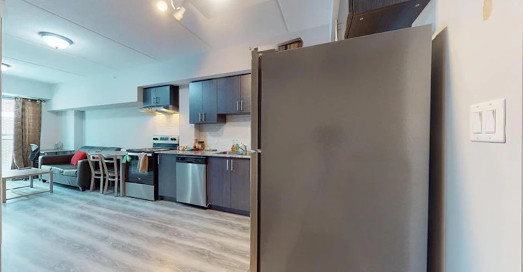 B215-275 Larch Street, Waterloo, ON, N2L 3R2 - 9