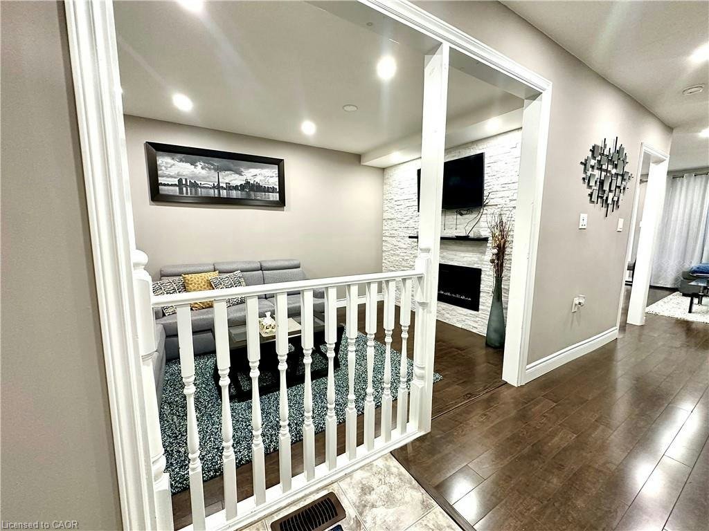 47-33 Rochelle Avenue, Hamilton, ON, L8W 1P9 - 4