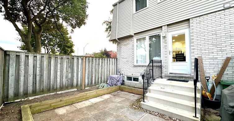 47-33 Rochelle Avenue, Hamilton, ON, L8W 1P9 - 24