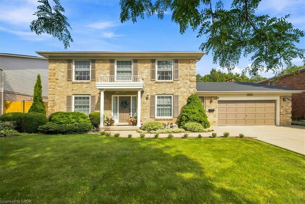 1309 Monmouth Drive, Burlington, ON, L7P 3N4