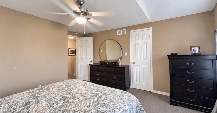 208 Activa Avenue, Kitchener, ON, N2E 3T8 - 17