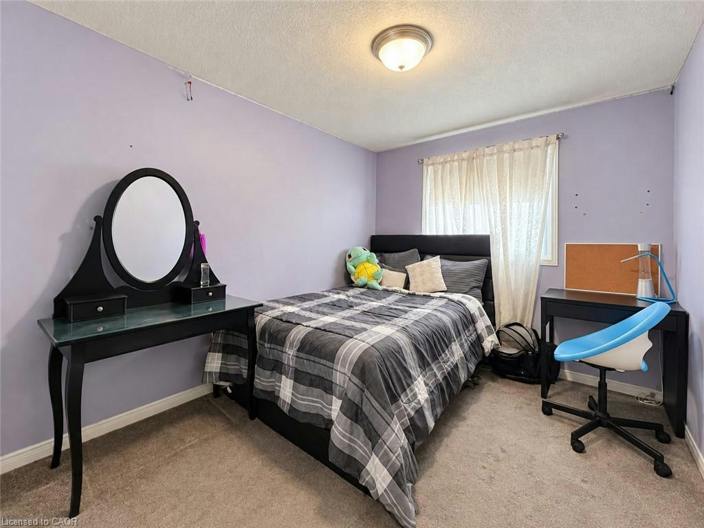 208 Activa Avenue, Kitchener, ON, N2E 3T8 - 12