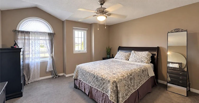 208 Activa Avenue, Kitchener, ON, N2E 3T8 - 15