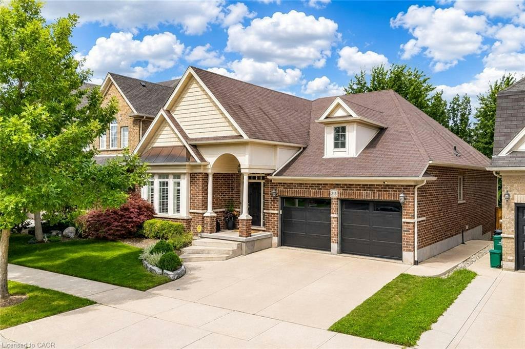 213 Edgewater Crescent, Kitchener, ON, N2A 4M2