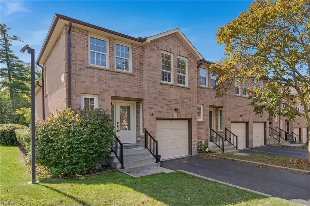28-375 Holiday Inn Drive, Cambridge, ON, N3C 3P6